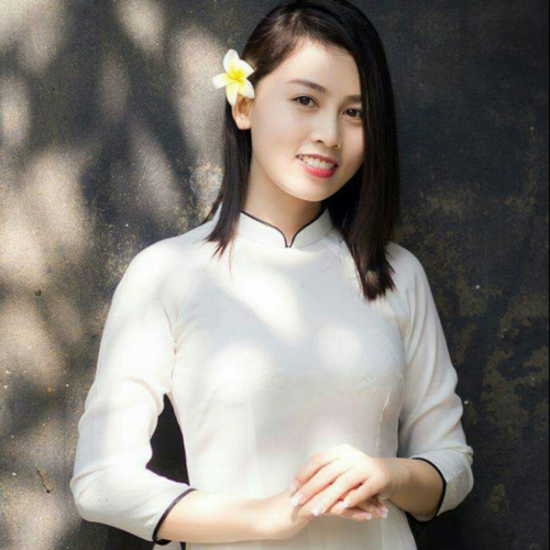 Nhân viên may áo dài