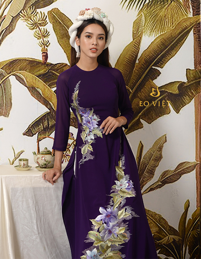 Áo dài thêu tay hình hoa TM009