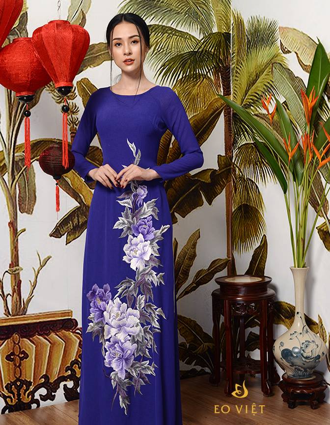Áo dài tím cổ thuyền thêu hoa TM09/05